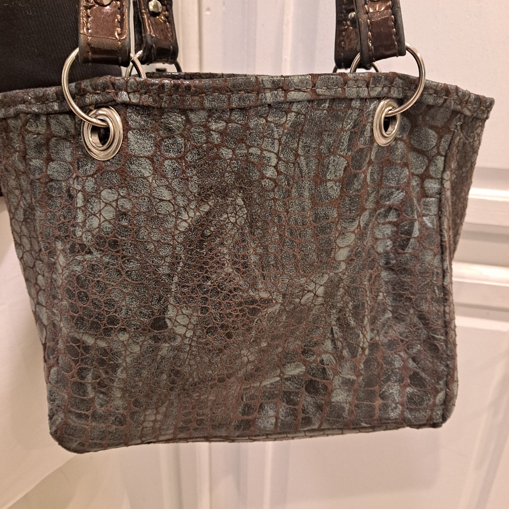 Crocodile Embossed Pattern Shoulder Bag Small Reversible Tote